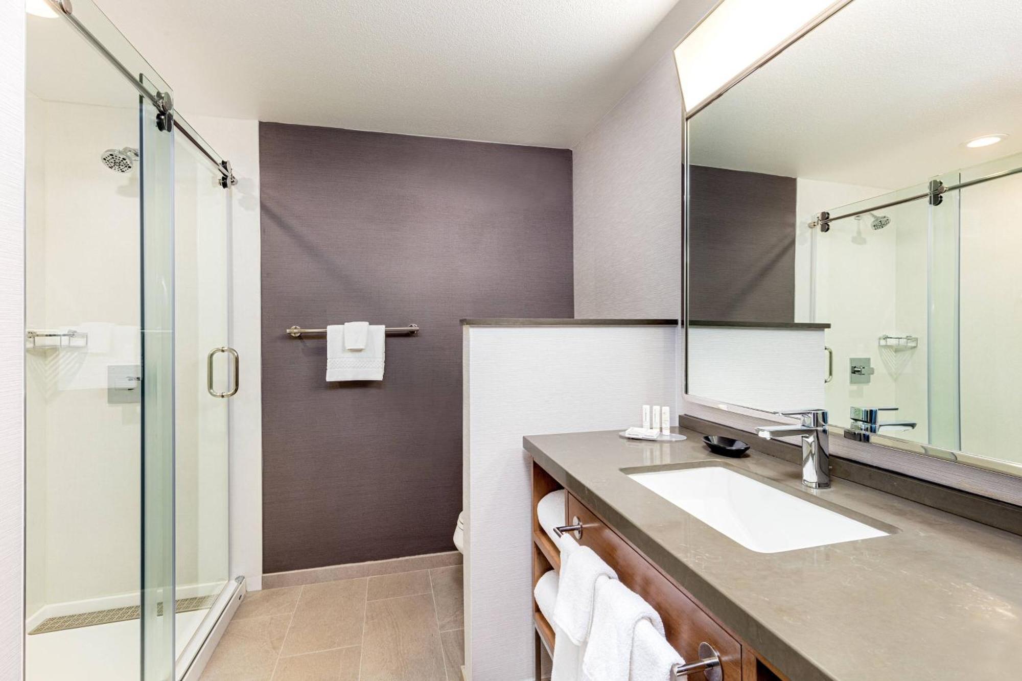 Courtyard By Marriott Anaheim Resort/Convention Center Buitenkant foto