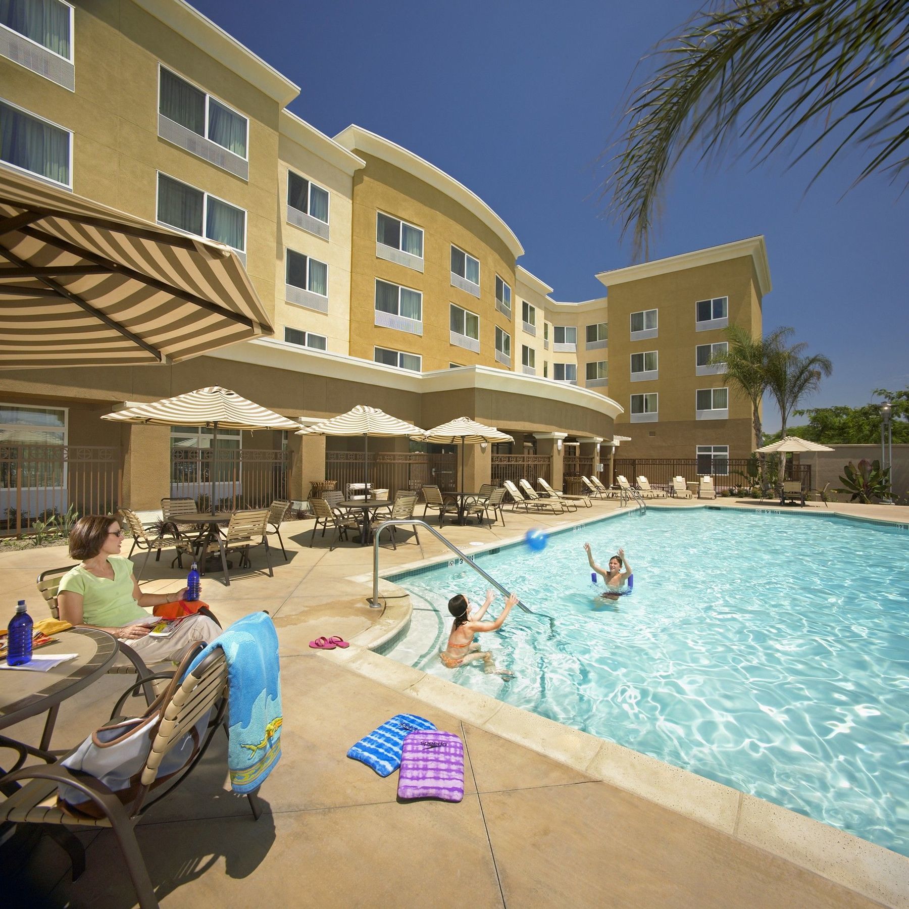 Courtyard By Marriott Anaheim Resort/Convention Center Buitenkant foto