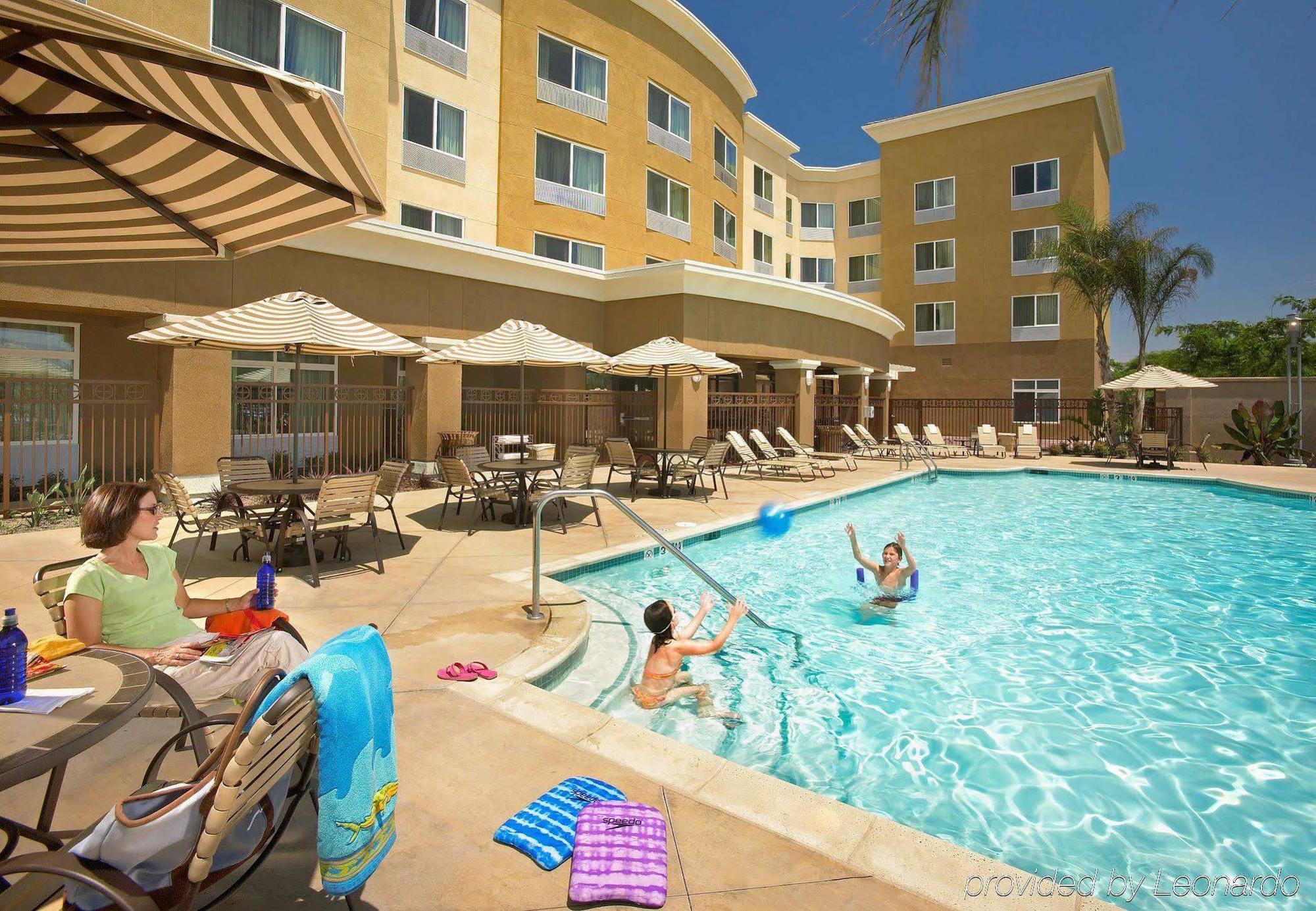 Courtyard By Marriott Anaheim Resort/Convention Center Buitenkant foto