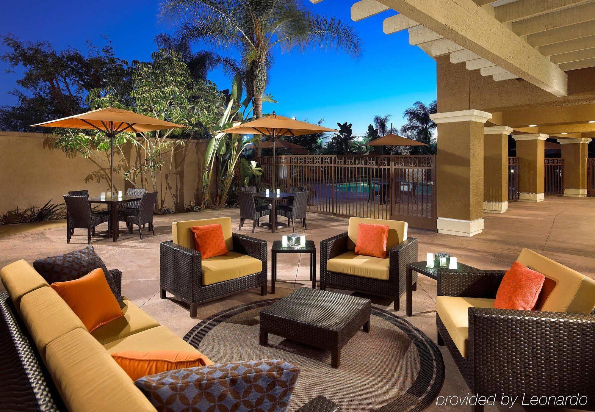 Courtyard By Marriott Anaheim Resort/Convention Center Buitenkant foto